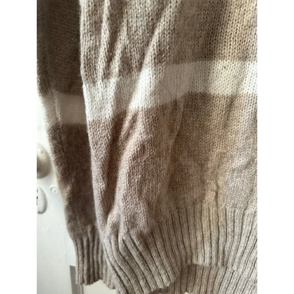 Old Navy size medium, long sleeve V-neck sweater